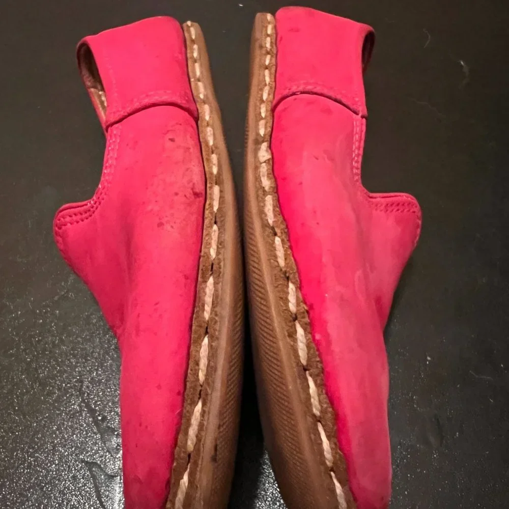 Sabah size 38 fushia pink leather flats